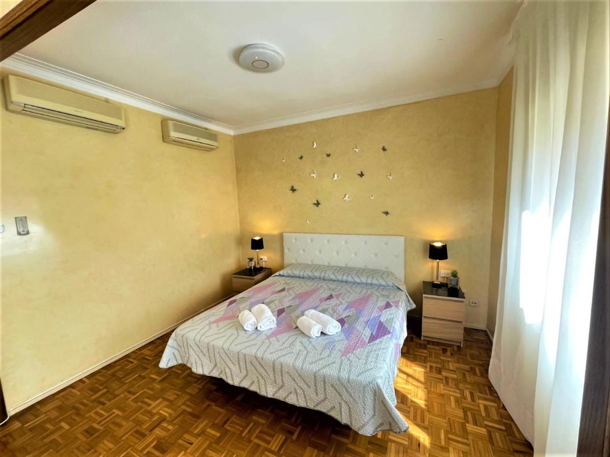 Villarroel Habitaciones Barcelona Eksteriør bilde